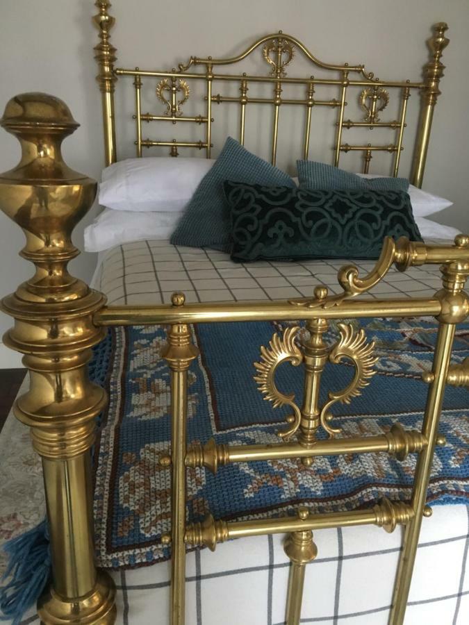 The Carriage House Flat - Downtown Paris Canada ภายนอก รูปภาพ